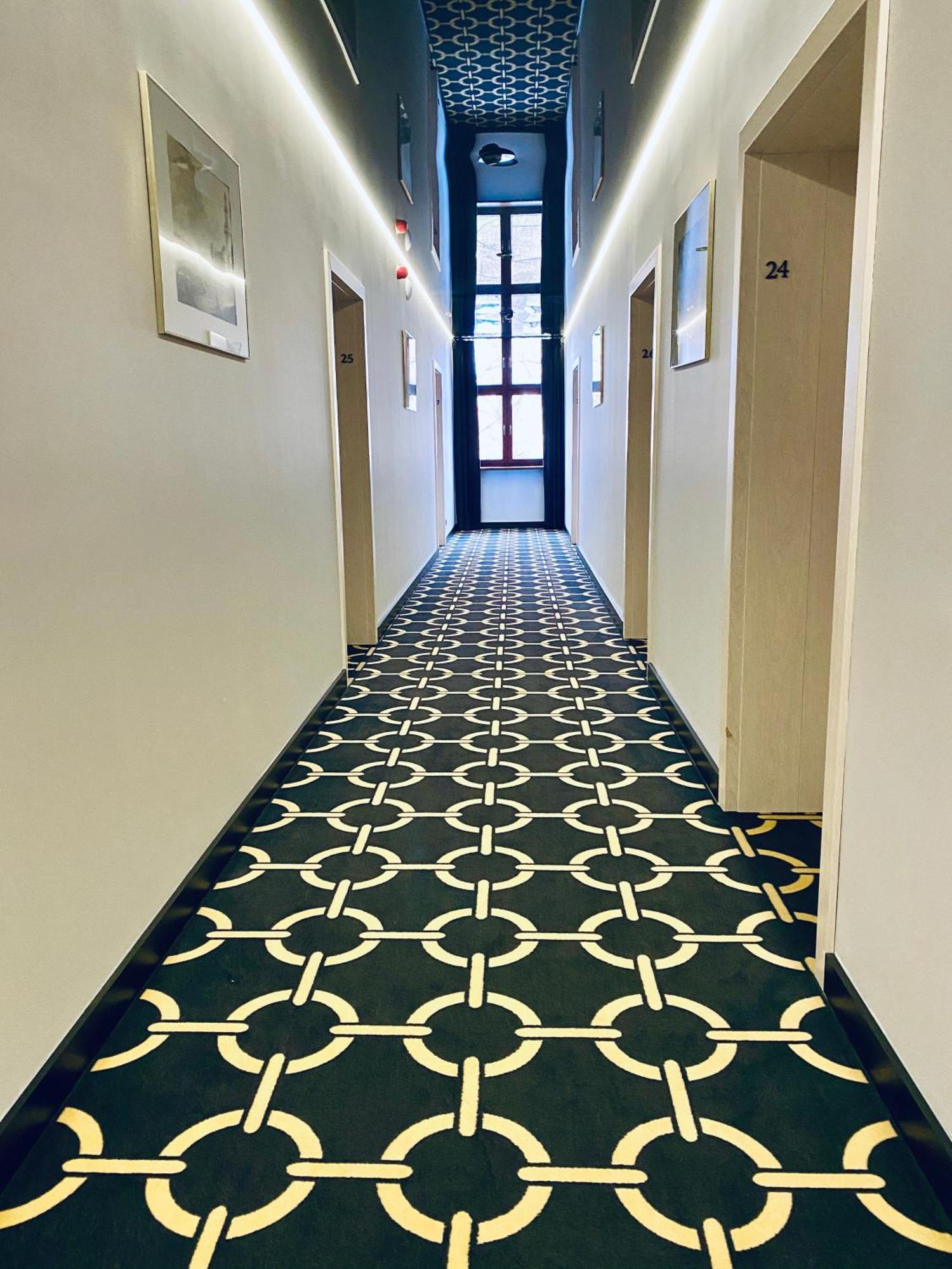 Jess Krolewski Old Town Hotell